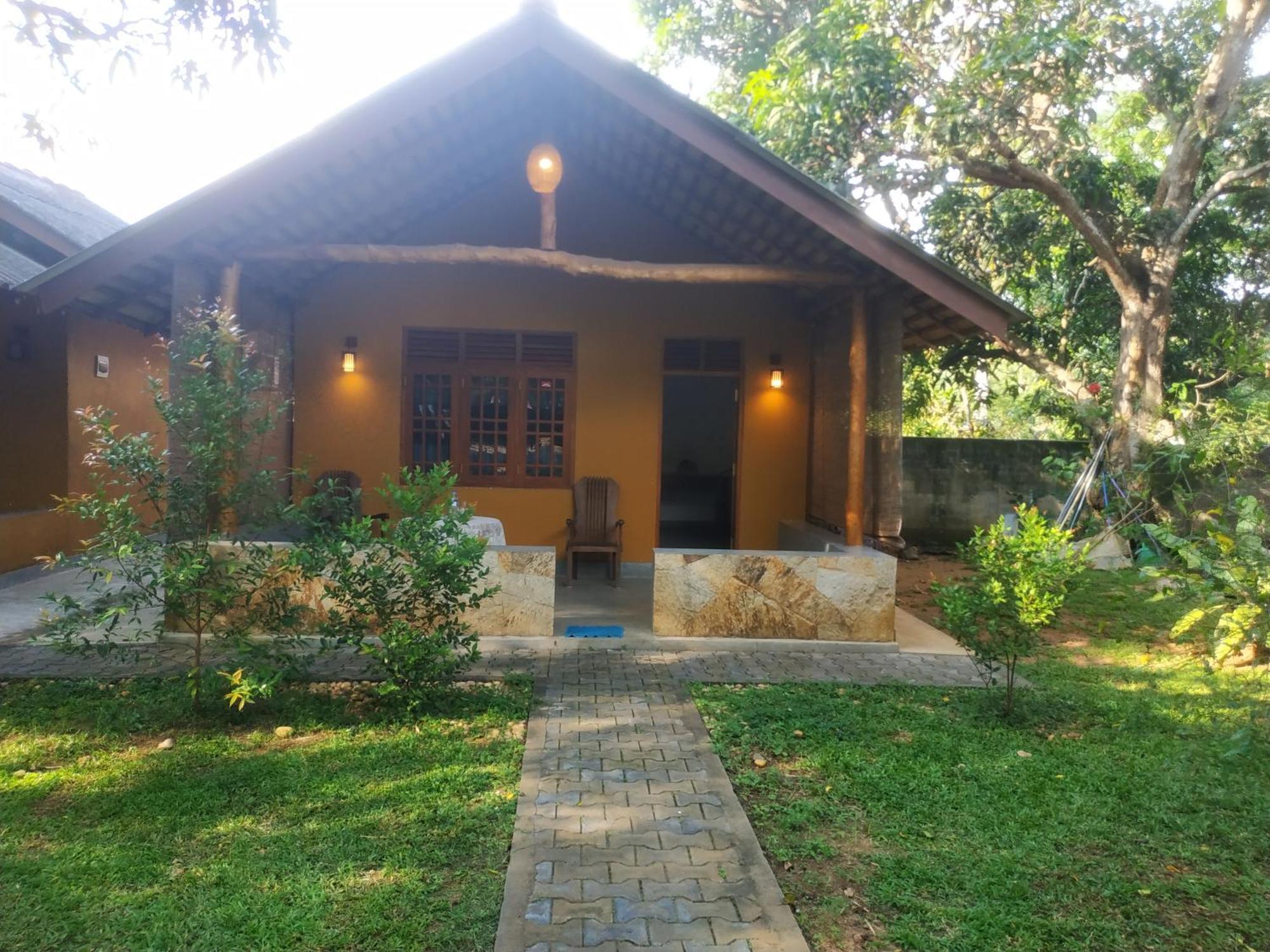 Four Seasons Safari Resort Udawalawa اوداوالاوي المظهر الخارجي الصورة